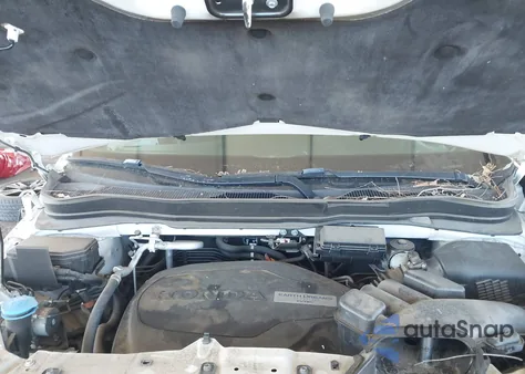 2019 Honda Passport Sport z USA, uszkodzony, nr VIN 5FNYF8H29KB011489